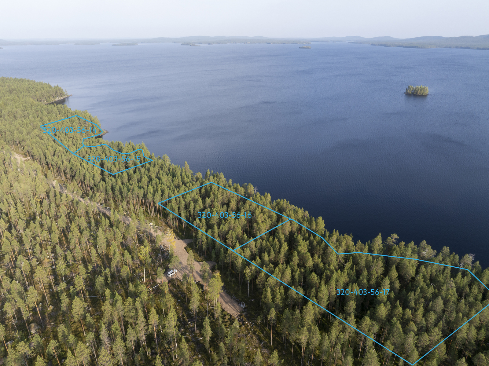 Ilmakuva tontista. Tontin kiinteistönumero 320-403-56-17