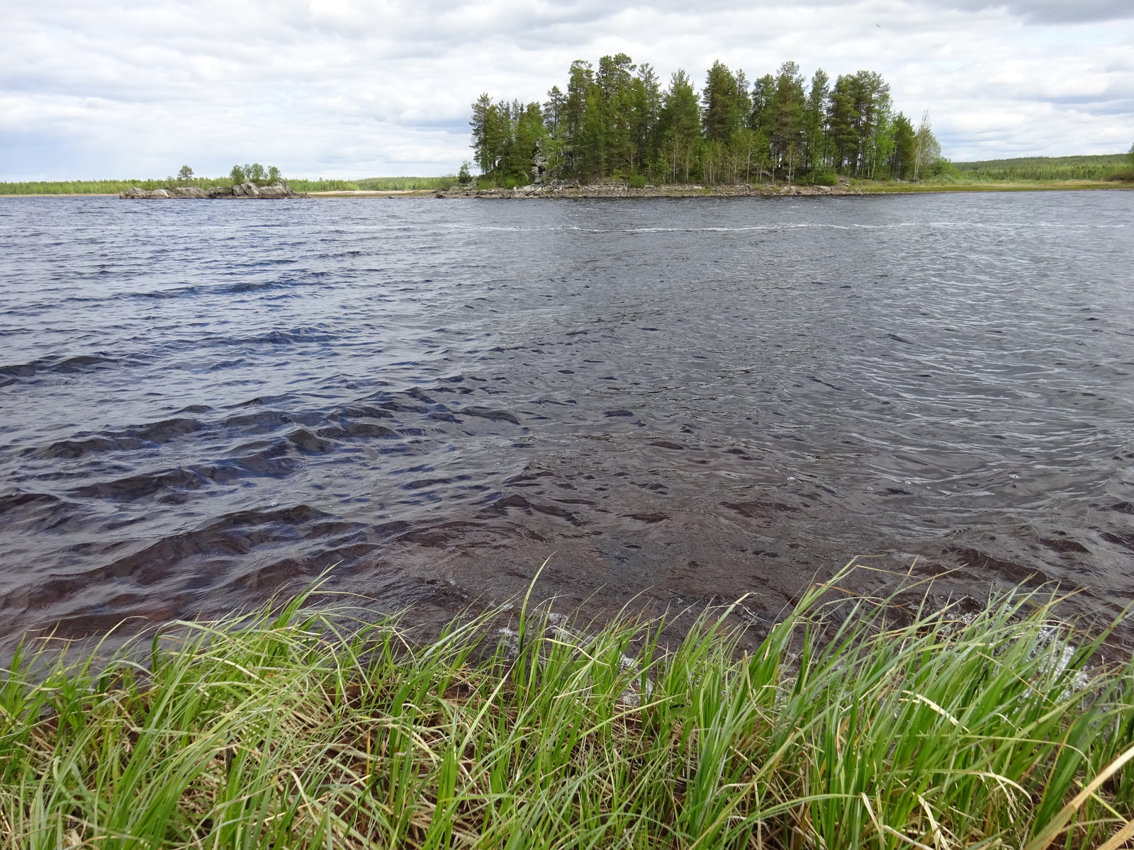 Tontin rantanäkymää.