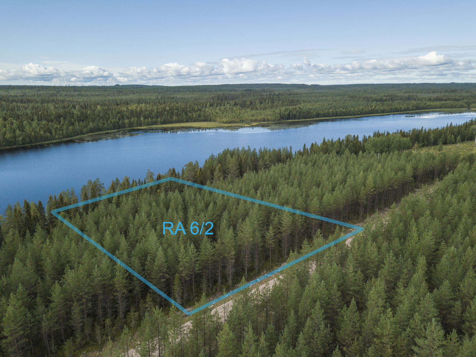 Ilmakuva johon tontti RA 6-2 merkittynä