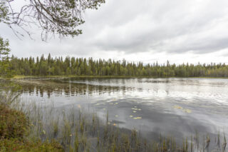 Kuva järvelle kohteesta